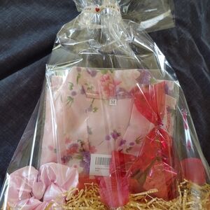 MOTHER'S DAY GIFT SET!